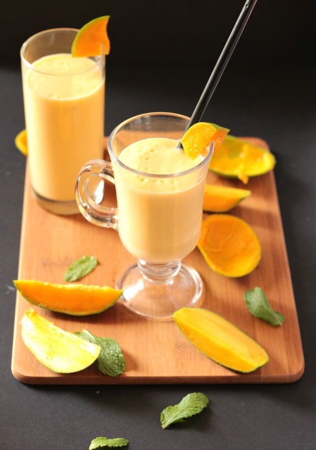 Thick Creamy Mango Milkshake | I Knead to Eat