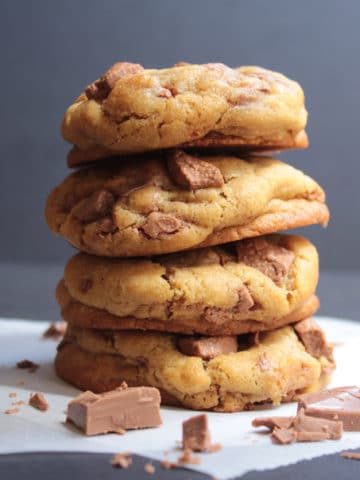 The Best Soft & Chewy Chocolate Chunk Cookies