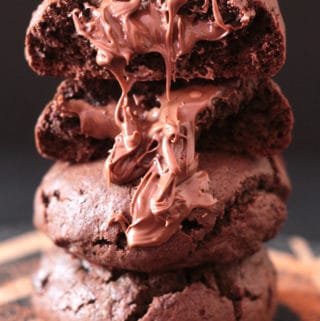 Ooey-Gooey-Nutella-Stuffed-Chocolate-Cookies