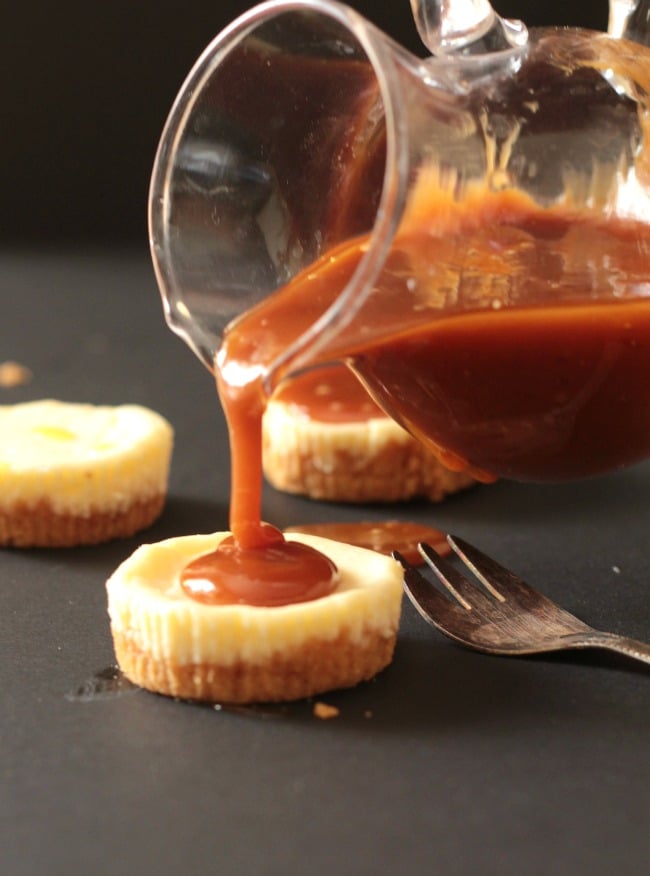 Golden Oreo Salted Caramel Mini Cheesecakes