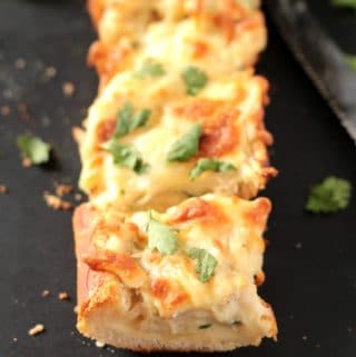 Cheesy Alfredo Chicken Bread