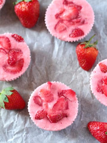 Strawberry Froyo Cheesecake Bites