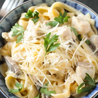 One Pot Chicken & Mushroom Linguine Tetrazzini