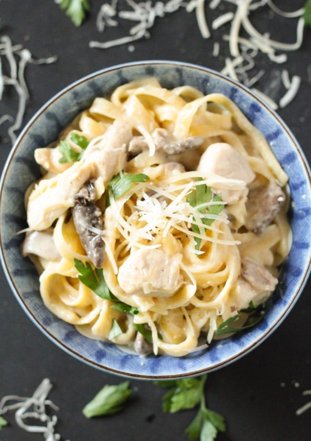 One Pot Chicken & Mushroom Linguine Tetrazzini