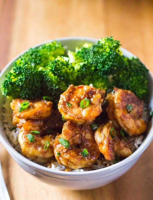 15 Minute Honey Garlic Shrimp | I Knead to Eat