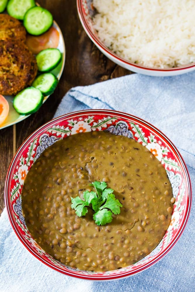 kaali daal