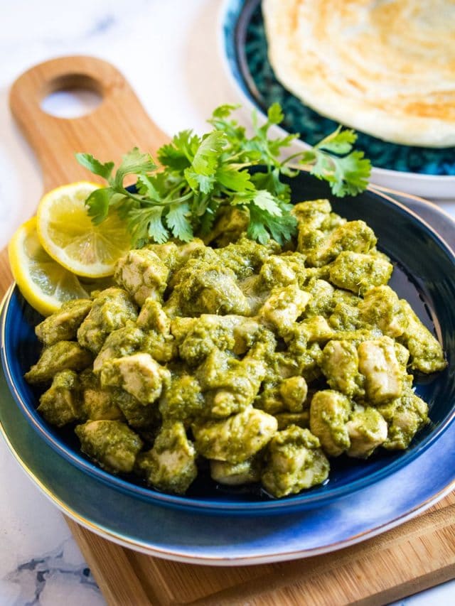 EASY HARIYALI CHICKEN CURRY (GREEN CHICKEN) STORY - I Knead To Eat